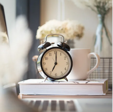 Compact Office Table Clocks(Just Started)